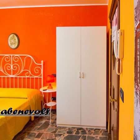 B&B Eraclio Suite Barletta Eksteriør billede