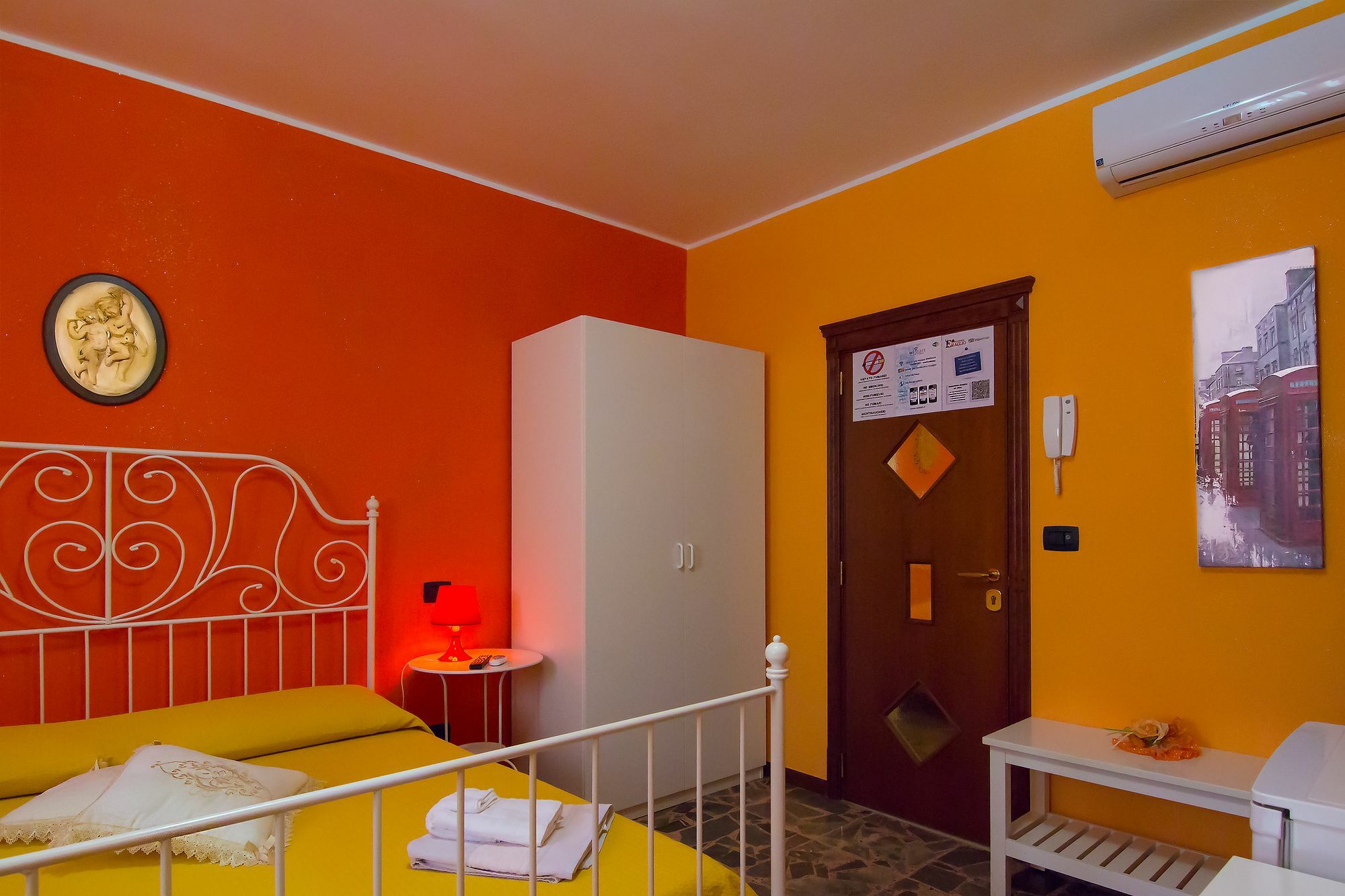 B&B Eraclio Suite Barletta Eksteriør billede