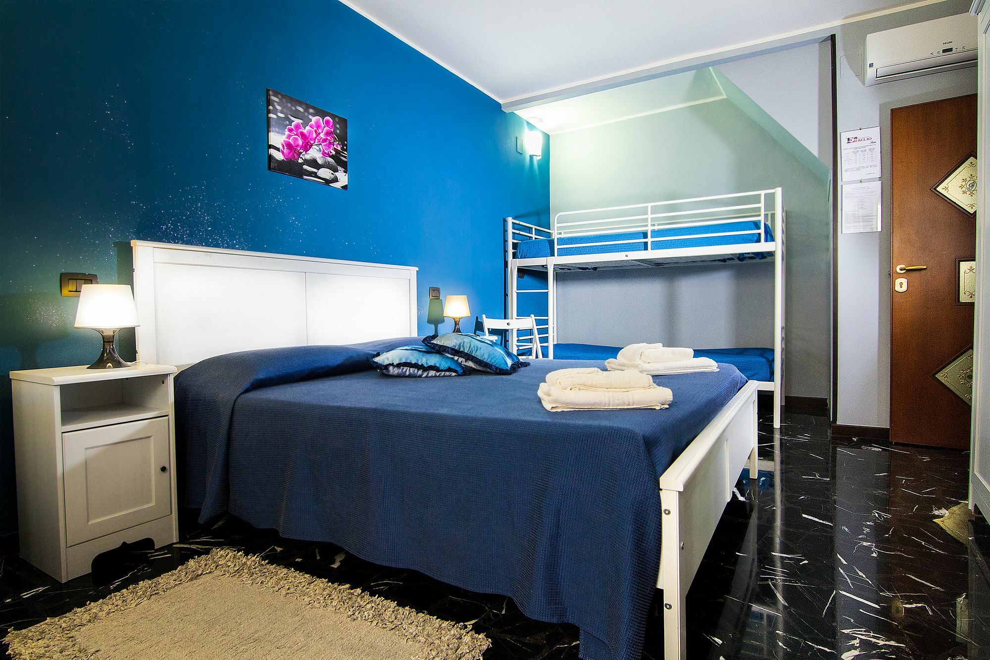 B&B Eraclio Suite Barletta Eksteriør billede